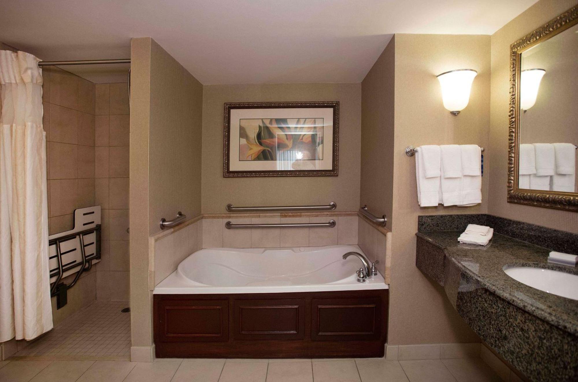 Hotel Courtyard By Marriott Downtown Athens