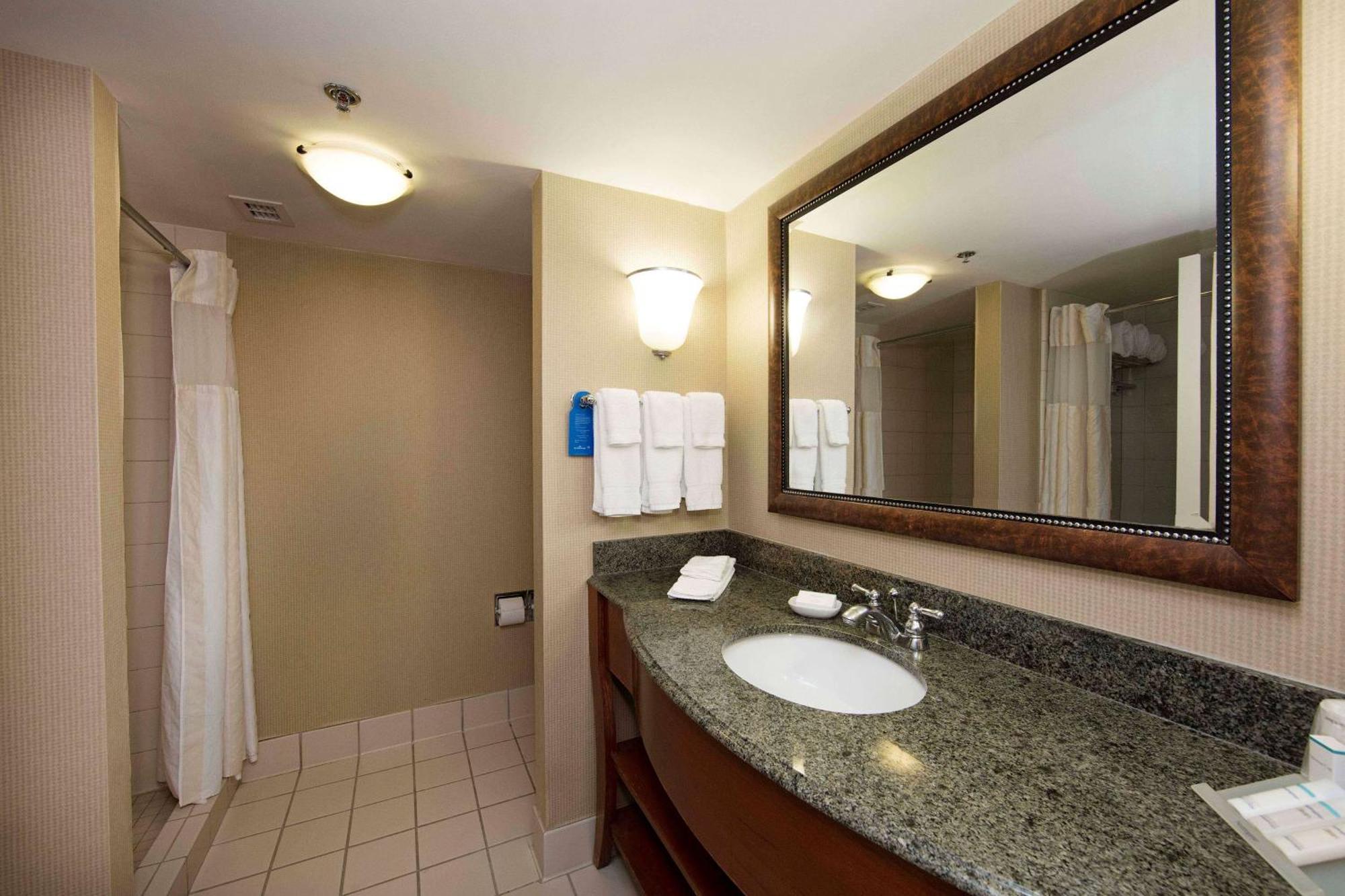 Courtyard By Marriott Downtown 3* Athens