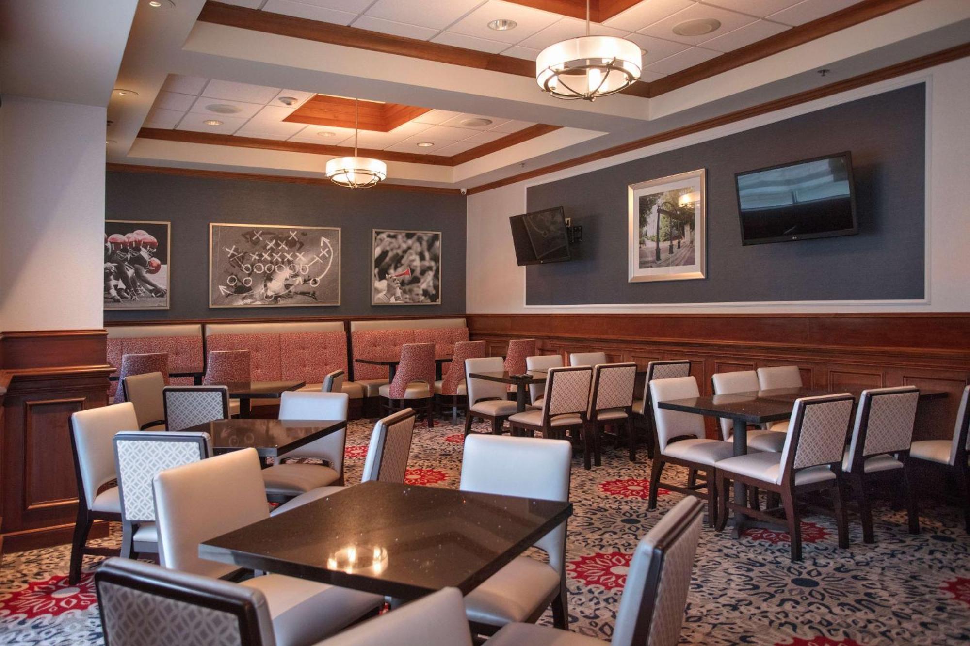 Hotel Courtyard By Marriott Downtown