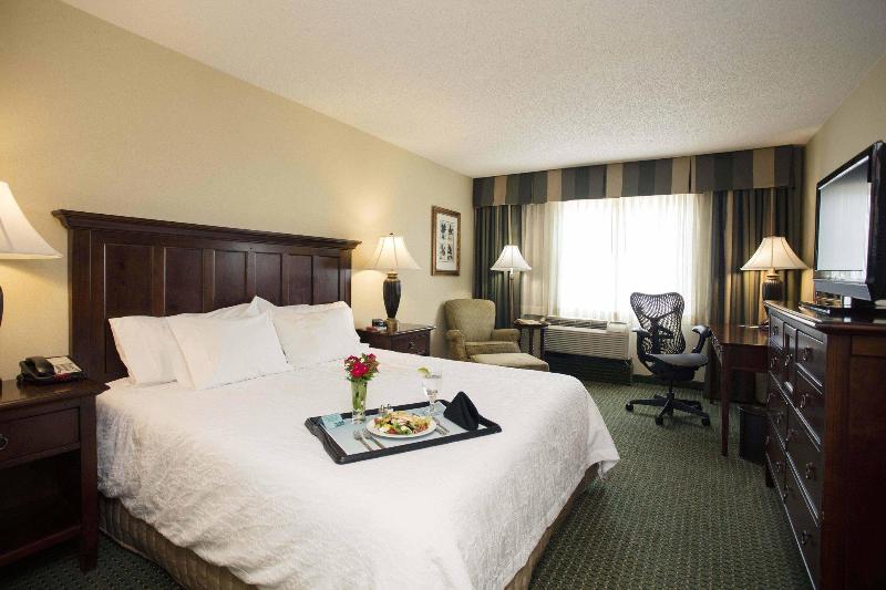 Courtyard By Marriott Downtown Hotel Athens
